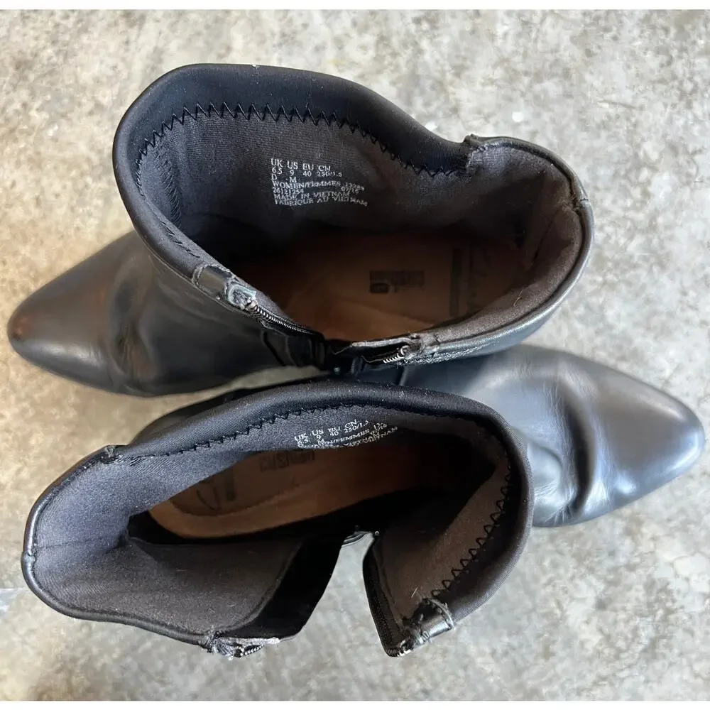 Clarks Black Leather Heeled Ankle Booties Comfortable Work Boots Women's Size 9